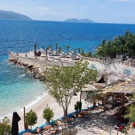 Thousand Kisses * Sarandë